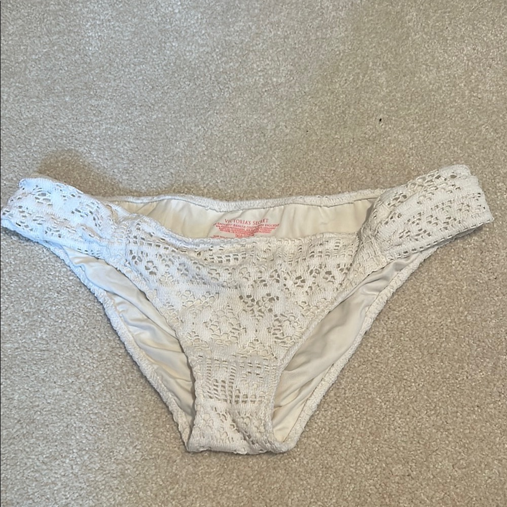 Victoria's Secret Cream Lace Bikini Bottom